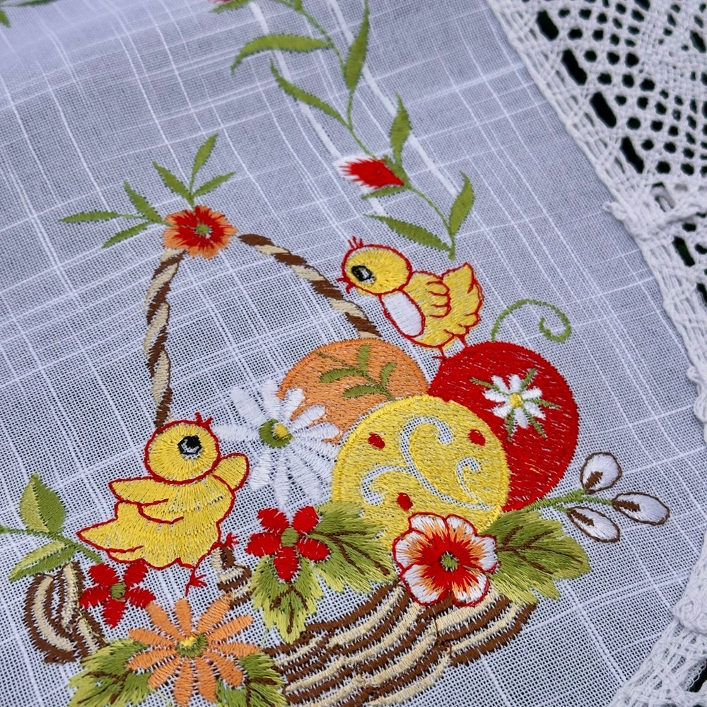 Ukrainian machine-embroidered Easter Basket Cover, Rushnyk Ukraine, US 45*60 cm - Picture 3 of 5